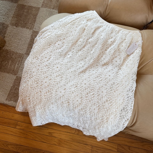 Saylor | Rella Skirt - Picture 2 of 5